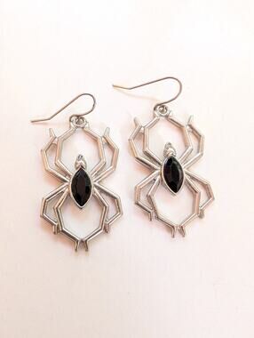 Vintage 90s Silver Tone Halloween Creepy Spider Cabochon Dangle Hook Earrings